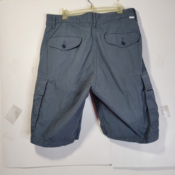 Mens Levis Stauss & Co Blue Green Cargo short Size 29 - Picture 5 of 10